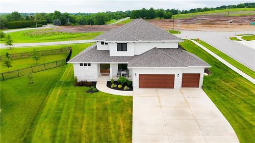 13226 Switchgrass Ct, Kearney, MO, 64060-7351 | Card Image