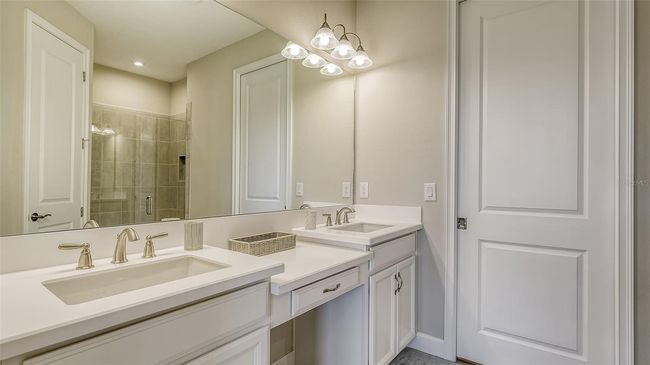 Upgraded step down vanity | Image 15