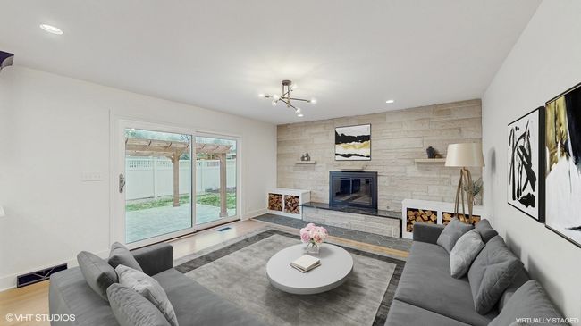 384 E Aberdeen Ct, House other with 3 bedrooms, 3 bathrooms and 2 parking in Elmhurst IL | Image 7