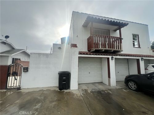 3076 Liberty Blvd, South Gate, CA, 90280-2215 | Card Image