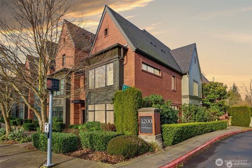 unit-106-10590 Ne 12th St, Bellevue, WA, 98004-2855 | Card Image