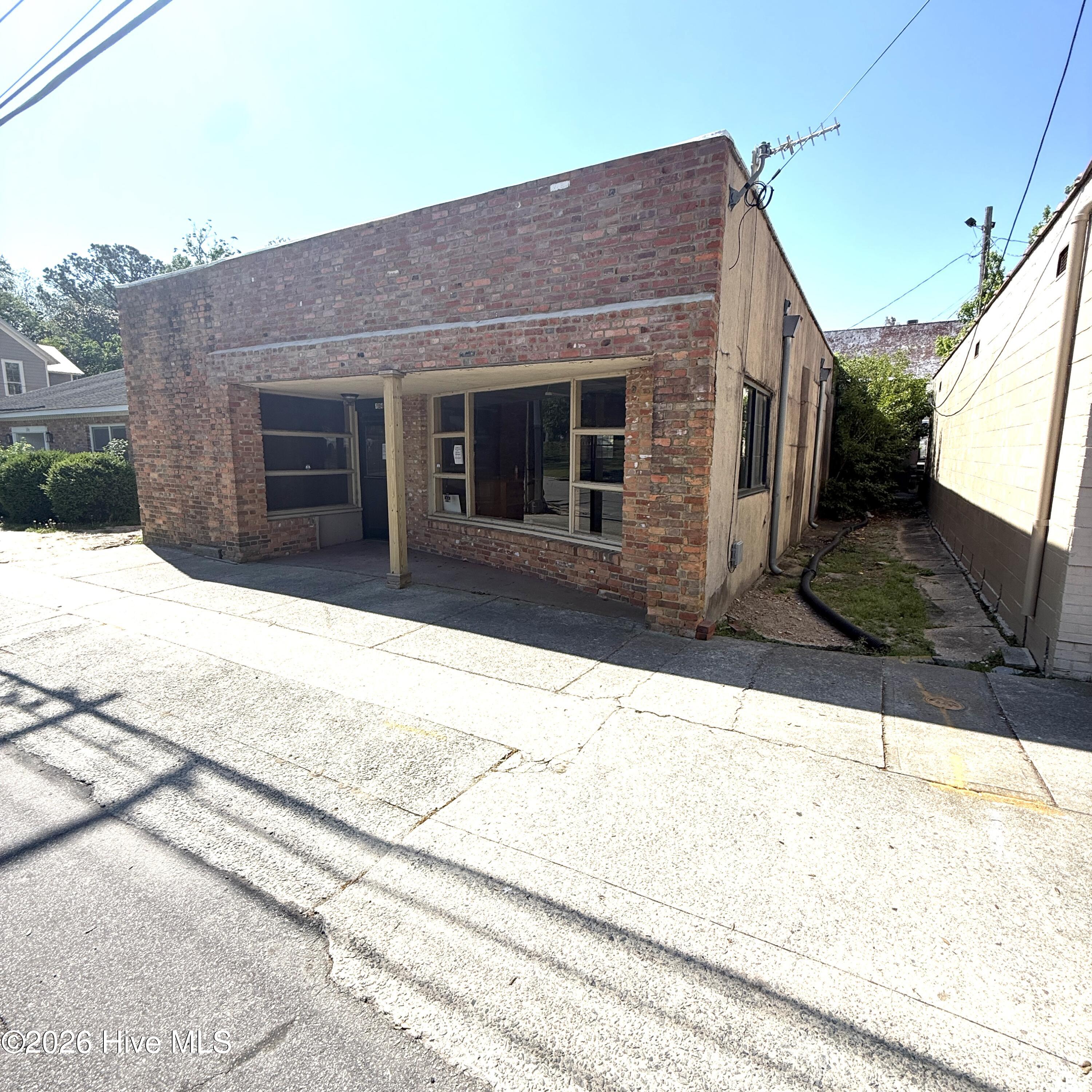 104 E Queen St, Edenton, NC 27932
