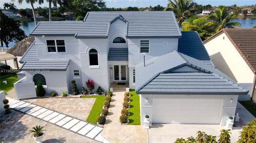 19230 Nw 87th Pl, Hialeah, FL, 33018-6212 | Card Image