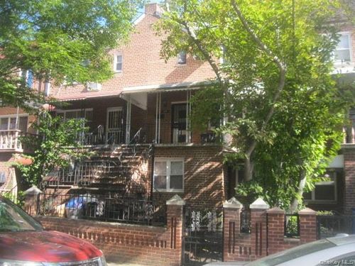 949 E 106th Street, New York, NY, 11236 | Card Image