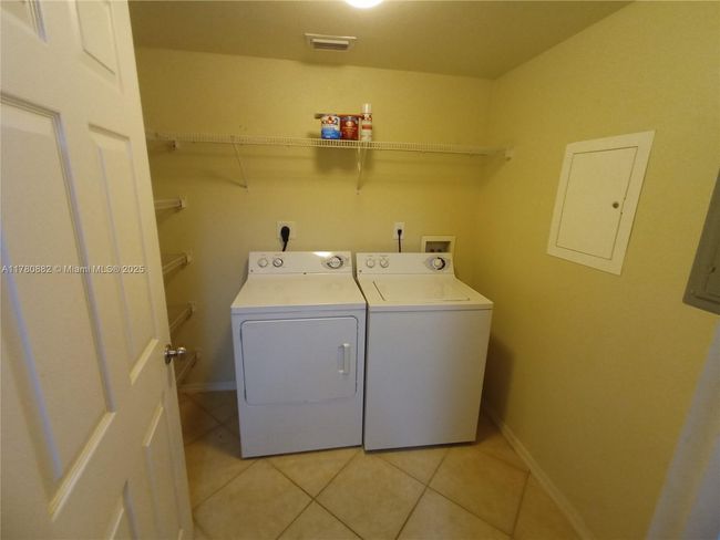 APT-206 - 6410 Emerald Dunes Dr, Condo with 1 bedrooms, 1 bathrooms and null parking in West Palm Beach FL | Image 13
