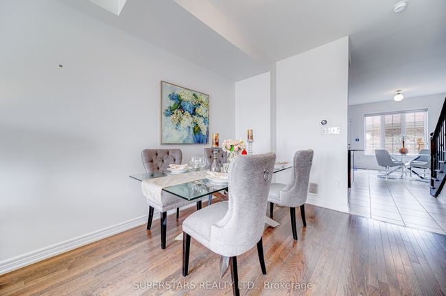 1916 Donald Cousens Pky, House attached with 3 bedrooms, 4 bathrooms and 1 parking in Markham ON | Image 5