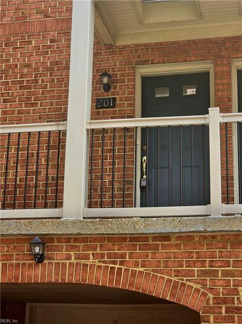 201-537 W 20th Street, Norfolk, VA, 23517 | Card Image