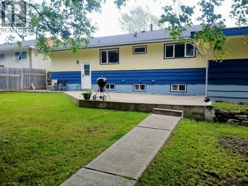 217 Crysdale Dr, Mackenzie, BC, V0J2S0 | Card Image