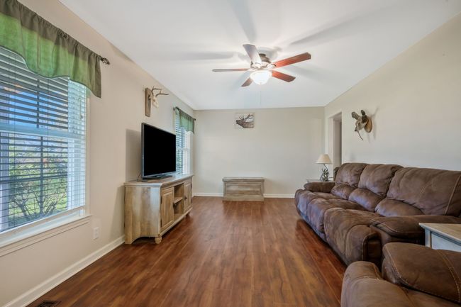 1175 Batson Mill Rd, House other with 4 bedrooms, 2 bathrooms and 4 parking in Charlotte TN | Image 7