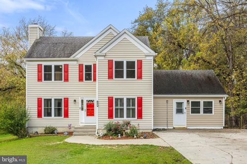 776 Thoroughbred Dr, CHARLES TOWN, WV, 25414-5118 | Card Image