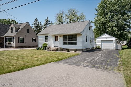 171 Sipple Ave, Amherst, OH, 44001-1436 | Card Image