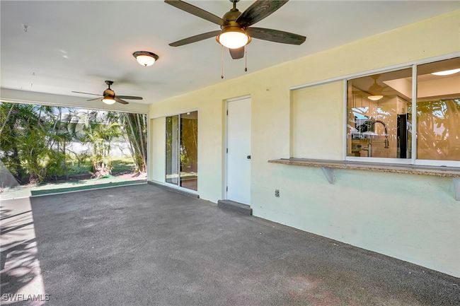 210 Ne 10 Th Ave, House other with 3 bedrooms, 2 bathrooms and null parking in Cape Coral FL | Image 24