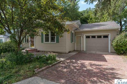 210 Viola Street, Mankato, MN, 56001 | Card Image