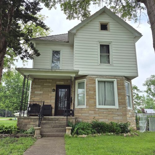 305 E Jackson St, Cullom, IL, 60929-7176 | Card Image