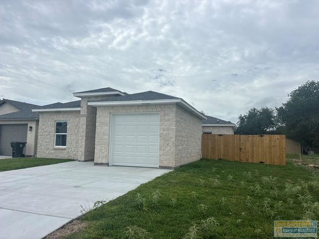 2605 Haverford Blvd, House other with 3 bedrooms, 2 bathrooms and 1 parking in Harlingen TX | Image 18