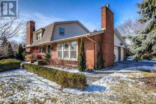 485 Carlton Dr, Oakville, ON, L6J5X2 | Card Image