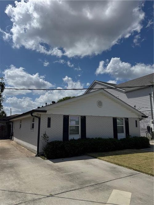 422 Nursery Ave, Metairie, LA, 70005-3534 | Card Image