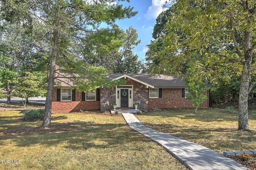 2301 Norwich Pl, Kingsport, TN, 37660-4783 | Card Image