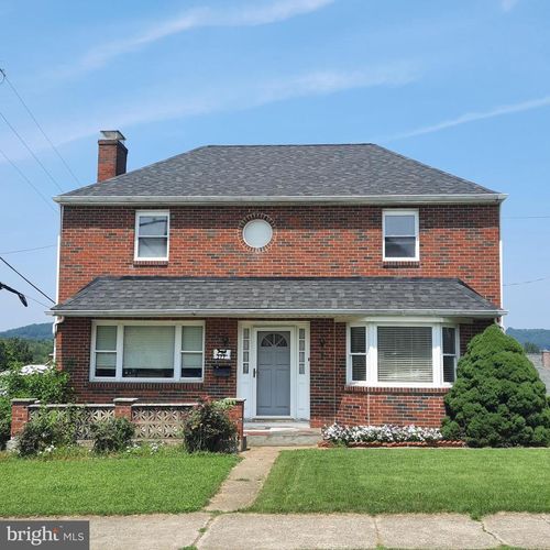 277 Highland Ave, DOWNINGTOWN, PA, 19335-2570 | Card Image