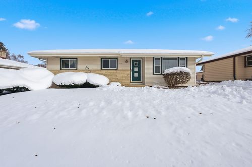 6026 S Pennsylvania Ave, Cudahy, WI, 53110-2842 | Card Image