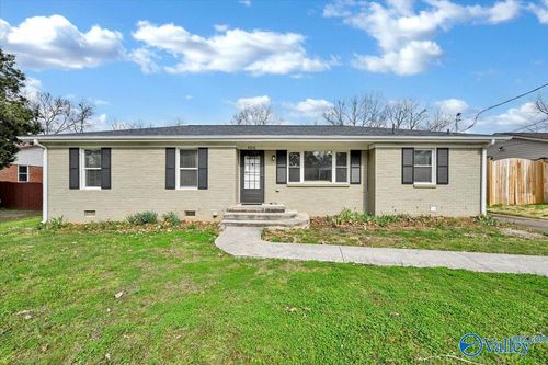 4010 Telstar Cir Sw, Huntsville, AL, 35805-5625 | Card Image