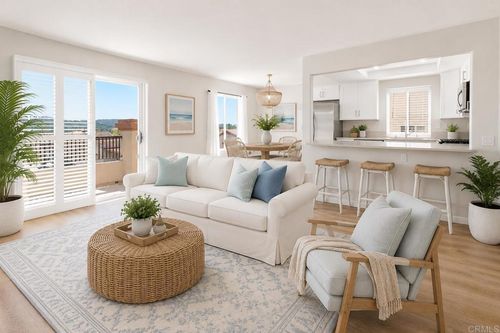 7400 Altiva Pl, Carlsbad, CA, 92009-6422 | Card Image