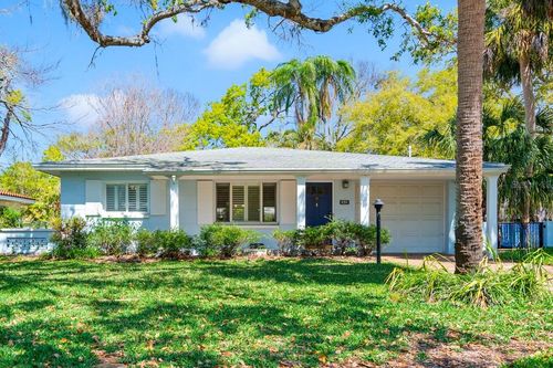 8285 28th Ave N, ST PETERSBURG, FL, 33710-2811 | Card Image