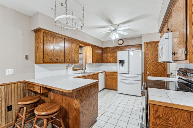 08_interior.jpg | Image 16
