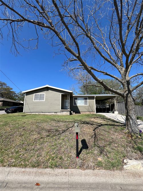 1106 Foster Ln, Weatherford, TX, 76086-5718 | Card Image