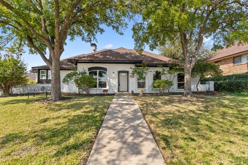 3005 Club Hill Dr, Garland, TX, 75043-1209 | Card Image