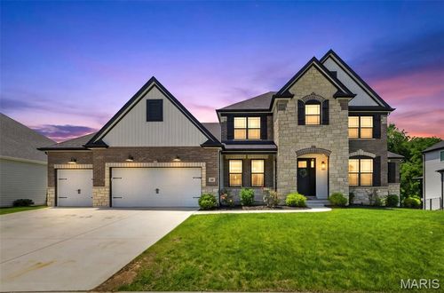 568 Long Creek Dr, Lake St Louis, MO, 63367-5002 | Card Image