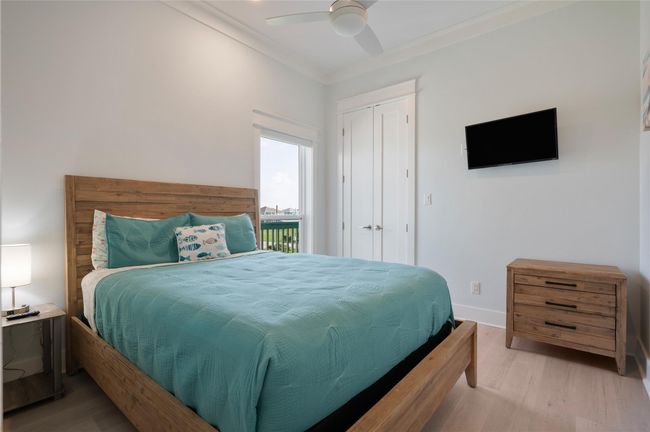 852 Lazy Ln, House other with 4 bedrooms, 3 bathrooms and 1 parking in Crystal Beach TX | Image 20