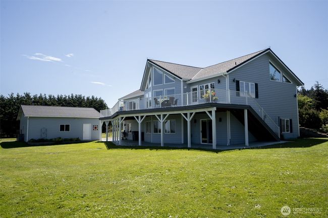 Easternly view from backyard | Image 40