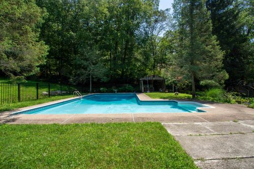 29 Walker Dr, Ringwood, NJ, 07456-1802 | Card Image