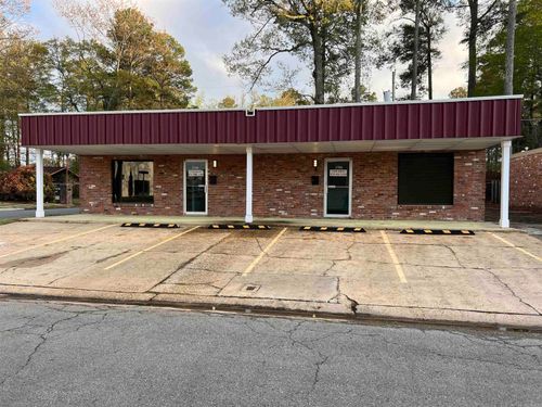 1702 Doctors Dr, Pine Bluff, AR, 71603-7015 | Card Image