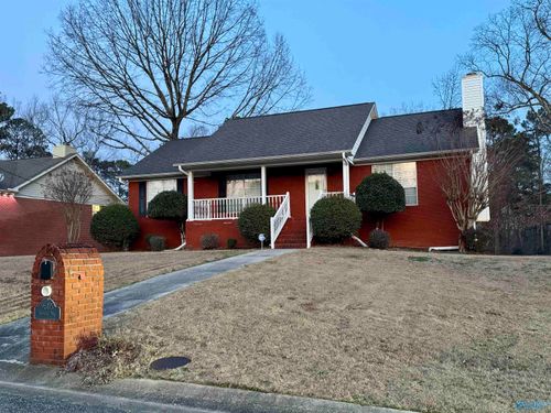 9605 Kourtny Way, Warrior, AL, 35180 | Card Image