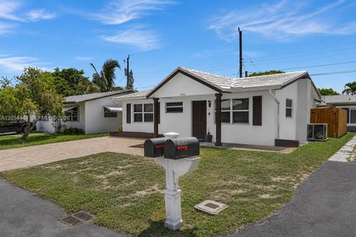 4561 Nw 16th Ter, Tamarac, FL, 33309-3757 | Card Image