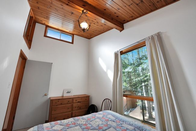 6547 Kennisis Lake Rd, House other with 3 bedrooms, 1 bathrooms and 3 parking in Haliburton ON | Image 24