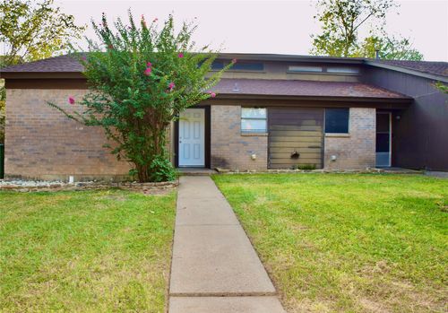 2729 Saint George Pl, Arlington, TX, 76015-1112 | Card Image