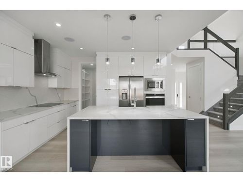 3699 Hummingbird Way Nw, Edmonton, AB, T5S0L1 | Card Image