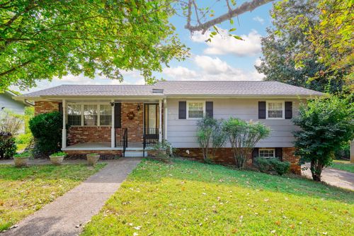 8912 Bay View Dr, Chattanooga, TN, 37416-1511 | Card Image