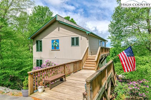 1078 Charter Hills Rd, Beech Mountain, NC, 28604-8048 | Card Image