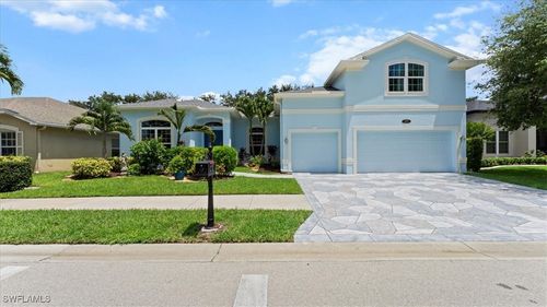371 Burnt Pine Dr, NAPLES, FL, 34119-9775 | Card Image