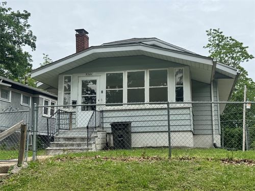 3301 7th St, Des Moines, IA, 50313-4105 | Card Image