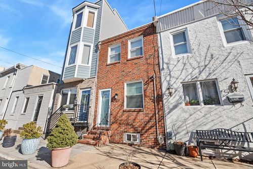 2207 E Albert St, PHILADELPHIA, PA, 19125-1804 | Card Image