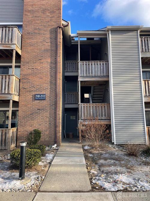 2107 Ravens Crest Dr, Plainsboro, NJ, 08536-1801 | Card Image