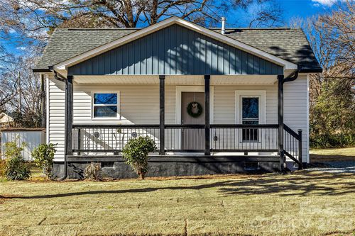 105 Grant St, Gastonia, NC, 28052-1428 | Card Image