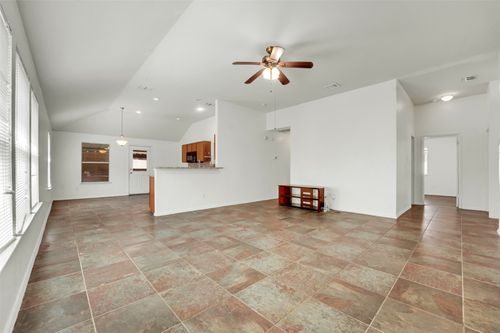 8112 Autumn Creek Trl, Fort Worth, TX, 76134-4938 | Card Image