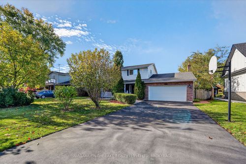 21 Garrison Village Dr, Niagara on the Lake, ON, L0S1J0 | Card Image