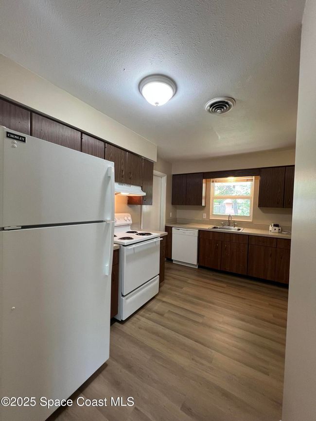 2010 Ivy Dr, House other with 3 bedrooms, 2 bathrooms and null parking in Cocoa FL | Image 8